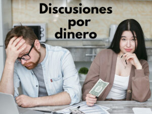 Mi esposo le da dinero a su familia